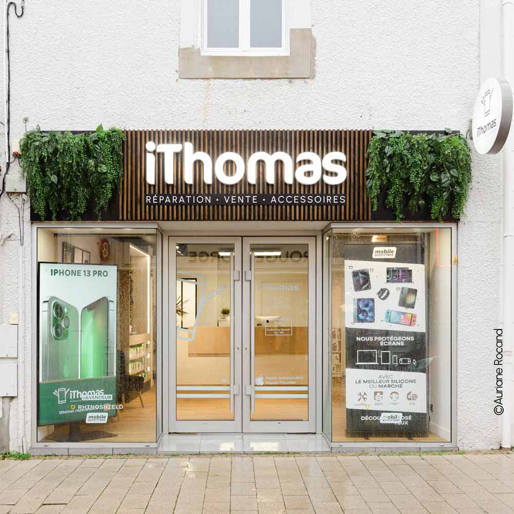magasin-ithomas-challans-reparation-vente-accessoires-telephone-©Auriane-Rocand